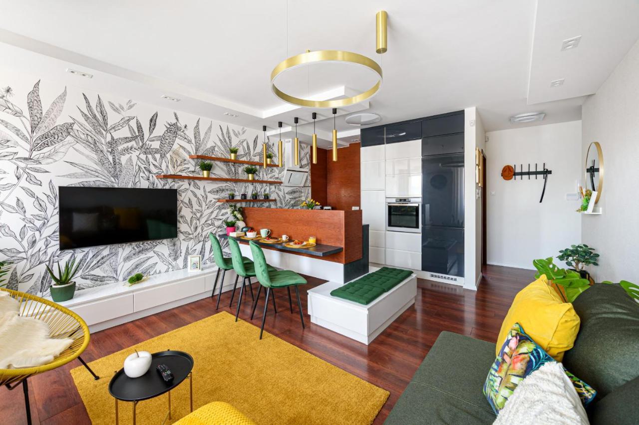 Hid19 Apartman Gyor Belvaros-Free Parking-Terrace Az Rq Vizi Elmenypark Es Gyogyfuerdonel Exteriör bild
